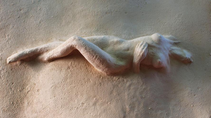 nudo sabbia