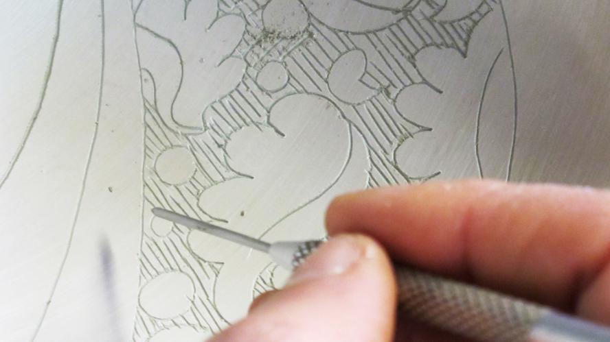 Workshop di ceramica graffita  a Bologna -Paese dei Balocchi- corsi privati e lezioni di ceramica.