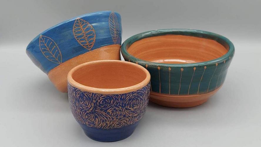 Lezione di tornio per ceramica a Bologna
Vasetti in ceramica